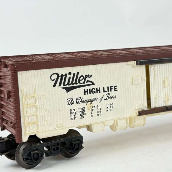 Lionel 1973 Miller High Life Train Boxcar URT CO 9852 Champagne Of Beers - Picture 2 of 9